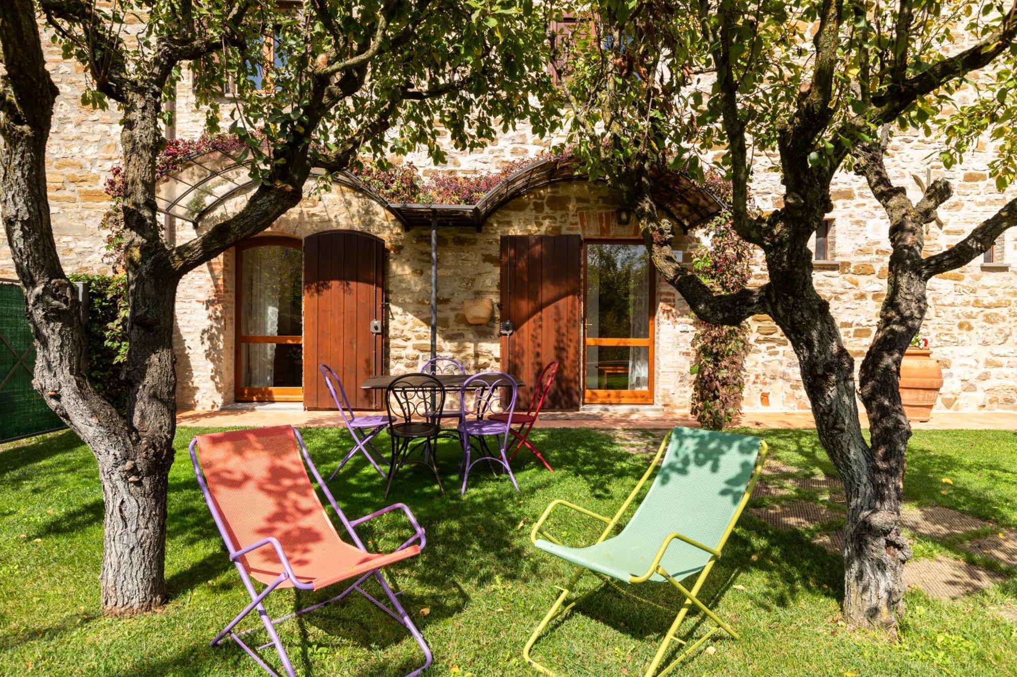Agriturismo I Gelsi Di Santa Cristina Губбіо Екстер'єр фото
