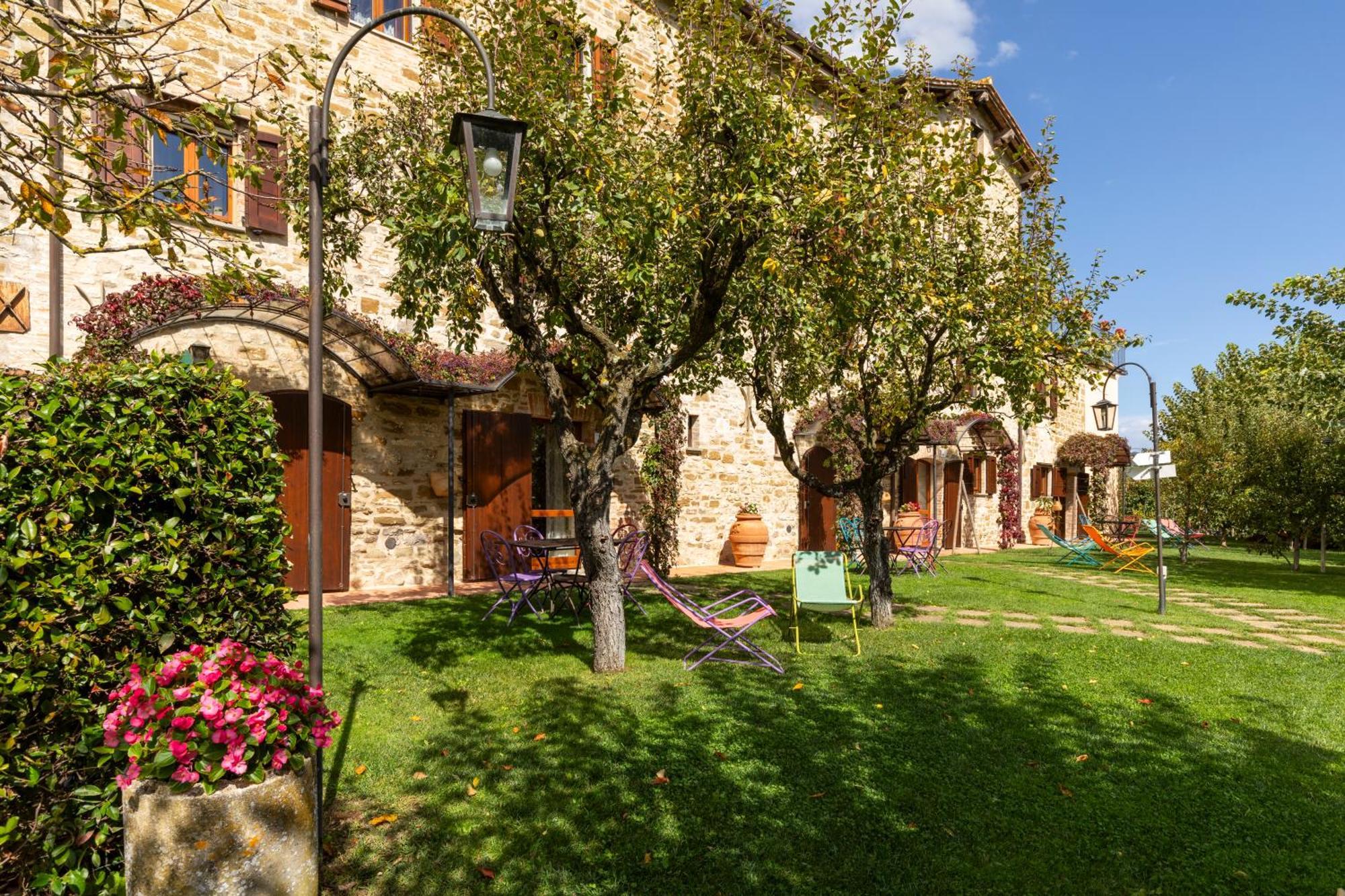 Agriturismo I Gelsi Di Santa Cristina Губбіо Екстер'єр фото