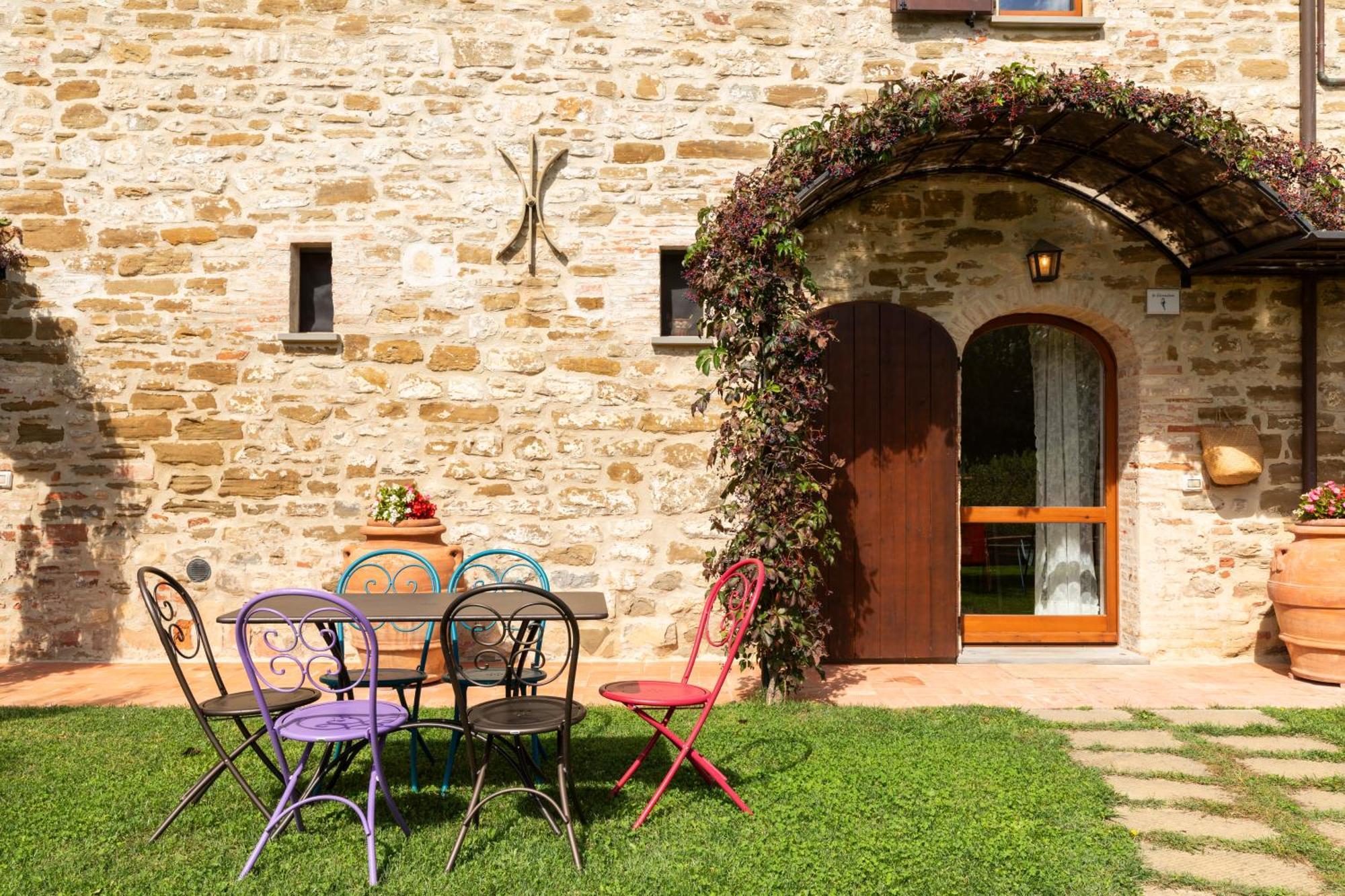 Agriturismo I Gelsi Di Santa Cristina Губбіо Екстер'єр фото